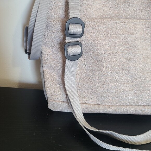 Bellroy City Pouch Plus Gray Crossbody Bag - Picture 7 of 12